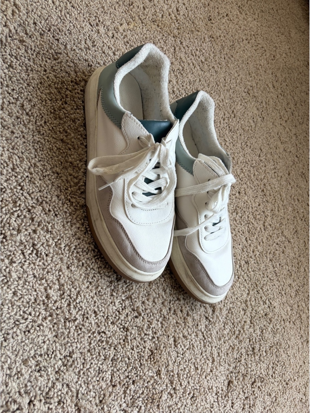 Shoes Universal Thread Flora women's sneakers white leather upper blue Size 9